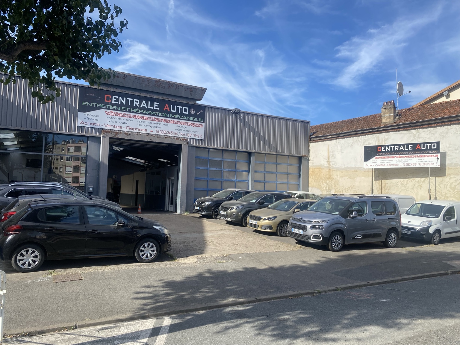 Façade de Centrale Auto à Mâcon